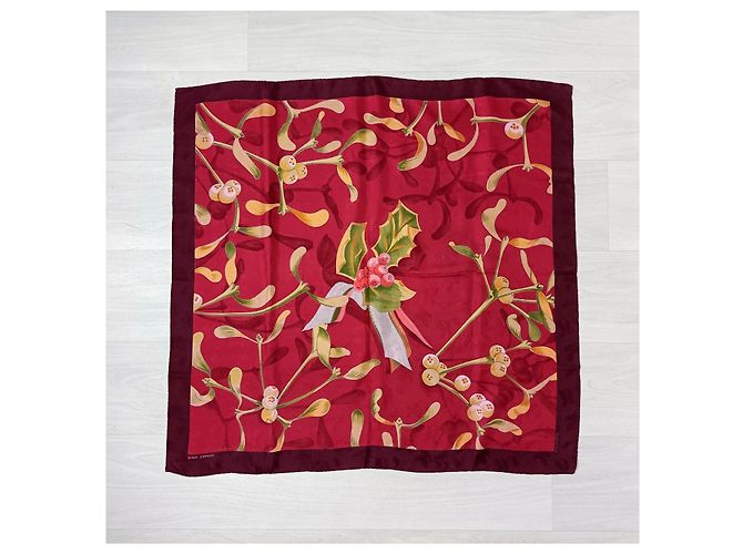 Foulard Hermès Neige d'Antan dettaglio con agrifoglio Rosso - vista 10