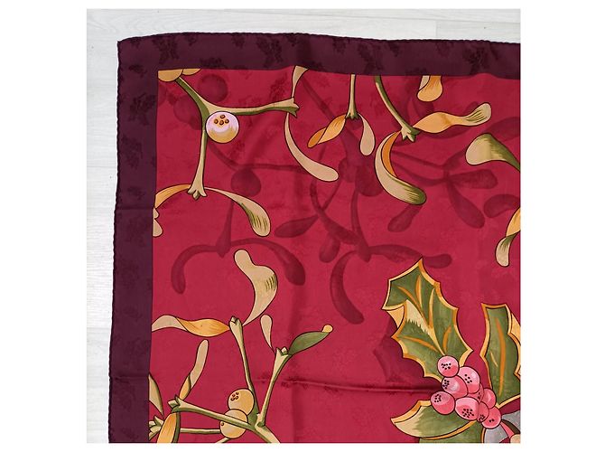 Foulard Hermès Neige d'Antan dettaglio con agrifoglio Rosso - vista 3