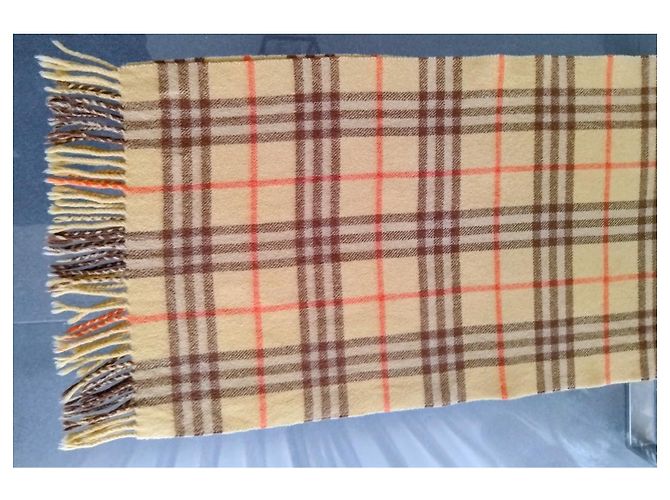 Sciarpa Burberry Check in cashmere gialla Giallo - vista 9
