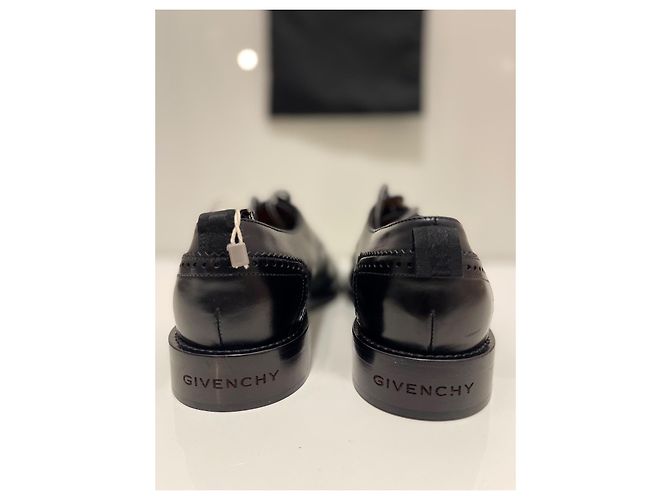 Scarpe Derby Givenchy in pelle nera Taglia 40 Nero - vista 4