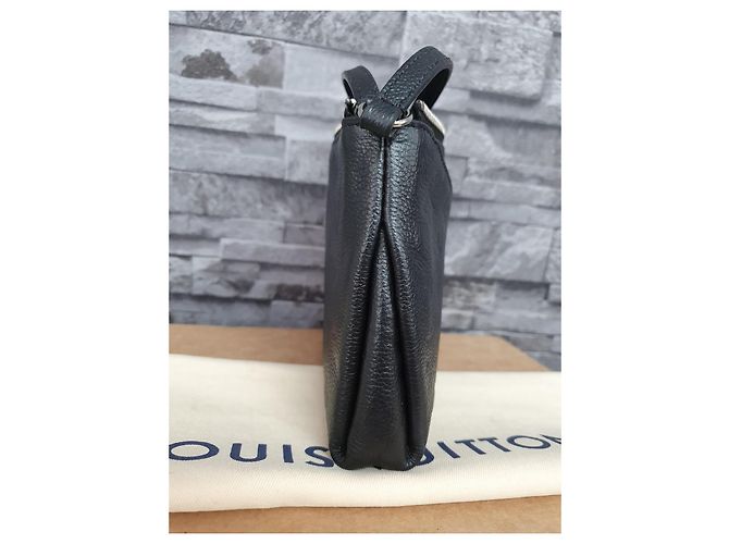 Louis Vuitton Pallas Monogram Empreinte Pelle Nero - vista 2