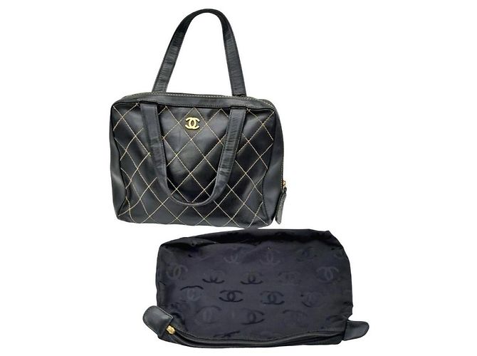 Chanel Vintage schwarze Wild Stitch Tasche Gold hardware - Ansicht 2