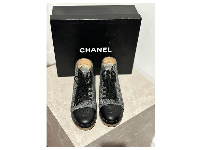 Botines CHANEL T.EU 36.5 Cuero Gris - vista 4