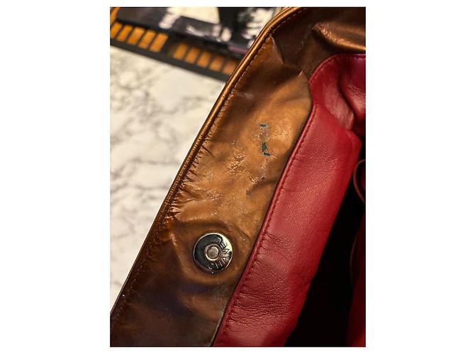 Gabrielle Borsa Bon Bon Chanel in pelle verniciata oro rame D'oro - vista 12