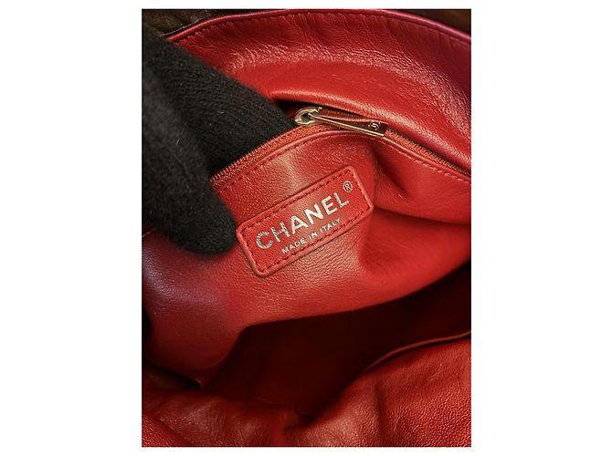 Gabrielle Borsa Bon Bon Chanel in pelle verniciata oro rame D'oro - vista 9