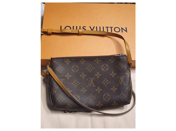 Pallas Louis Vuitton Clutchs Multicolor Metálico - vista 3