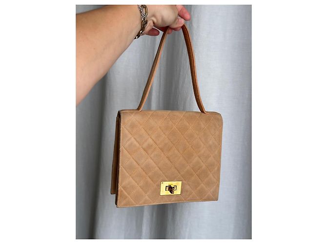 Chanel Mademoiselle Borsa a mano in suede beige trapuntata - vista 2