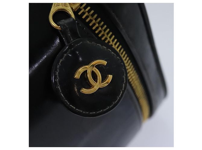 CHANEL COCO Marca Pouch Vanity Pelle verniciata Nera Oro CC Auth bs18347 Nero D'oro - vista 14