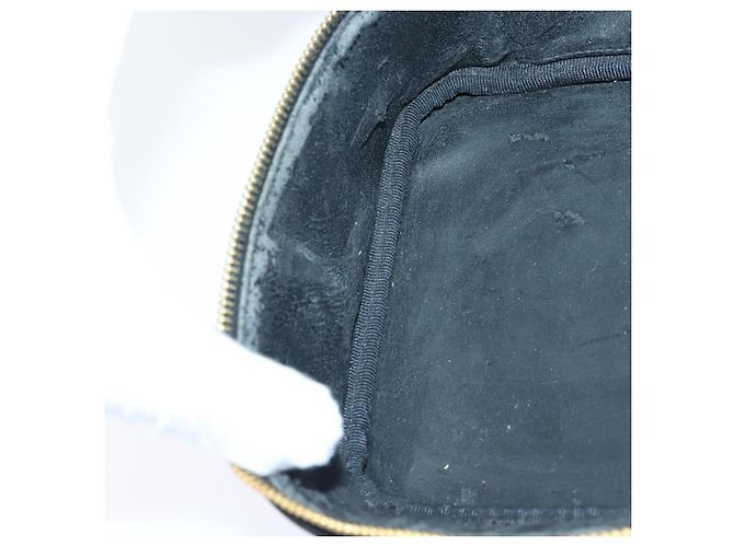 CHANEL COCO Marca Pouch Vanity Pelle verniciata Nera Oro CC Auth bs18347 Nero D'oro - vista 19