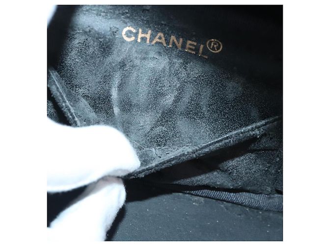 CHANEL COCO Marca Pouch Vanity Pelle verniciata Nera Oro CC Auth bs18347 Nero D'oro - vista 20
