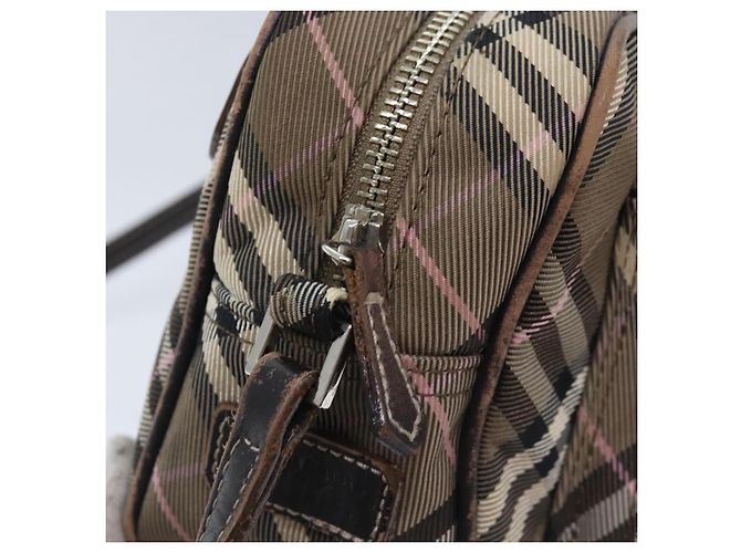 Borsa a spalla Burberry Nova Check Blue Label in nylon marrone Auth ti2105 - vista 16