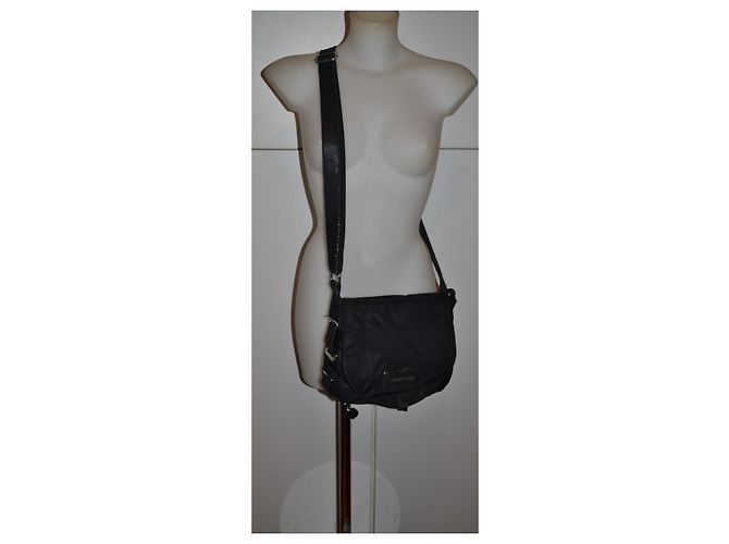 Thierry Mugler sac - vue 2