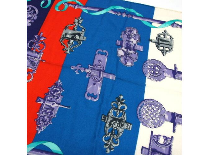Hermès Sciarpa grande in ferro battuto Hermes Bianco Rosso Blu Multicolore Porpora - vista 10