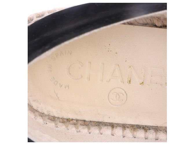 CHANEL - Espadrillas Camélia di Chanel in suede nero (Taglia 38) - vista 6