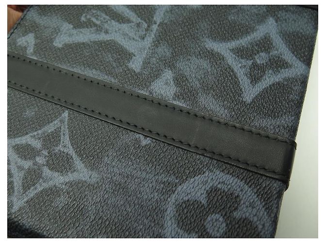 Ellipse BOLSA LOUIS VUITTON MESSENGER SOFT TRUNK MONOGRAM PASTEL VIRGIL ABLOH Cinza antracite - vista 13