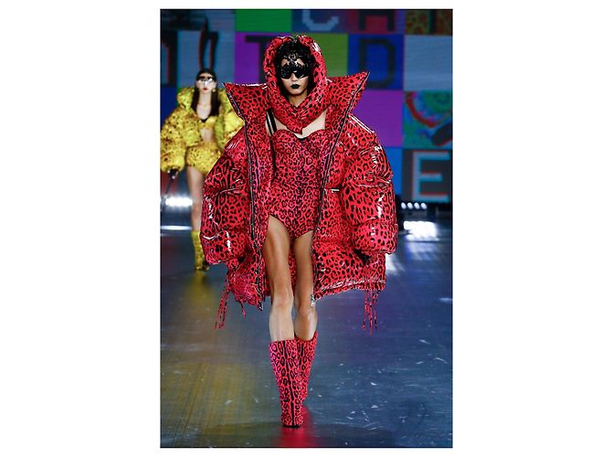 Chaqueta Puffer Dolce & Gabbana Rosa Estampado Leopardo - vista 7