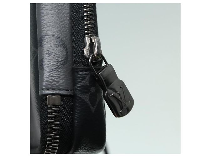 LOUIS VUITTON Monogram Eclipse Doppia Pochette per Telefono Grigio M69534 LV Auth 89410 Marrone Monogramma - vista 22