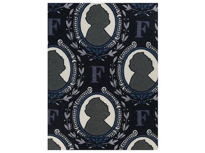 Cravatta in seta stampata Blue Cameo di Gianfranco Ferré - vista 2