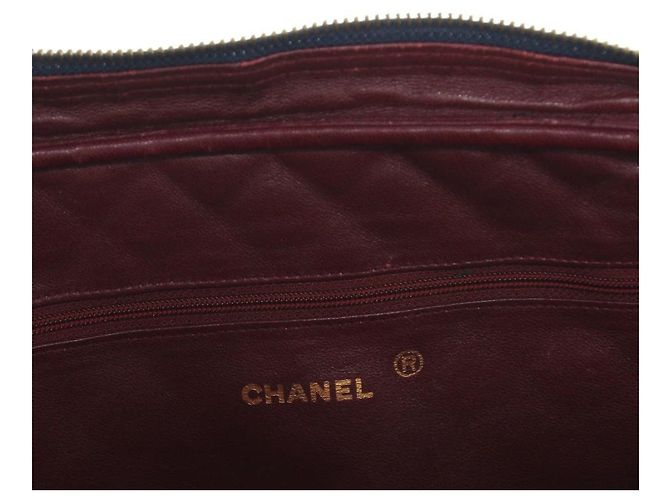 Borsa a spalla matelassé blu scuro Chanel Bordò - vista 9