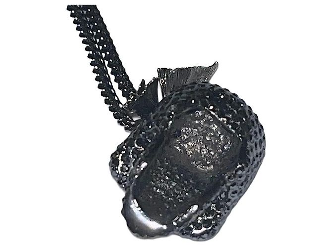 Echter Alexander McQueen schwarzes Nieten-Drache-Schädel-Anhänger-Halskette - Ansicht 6