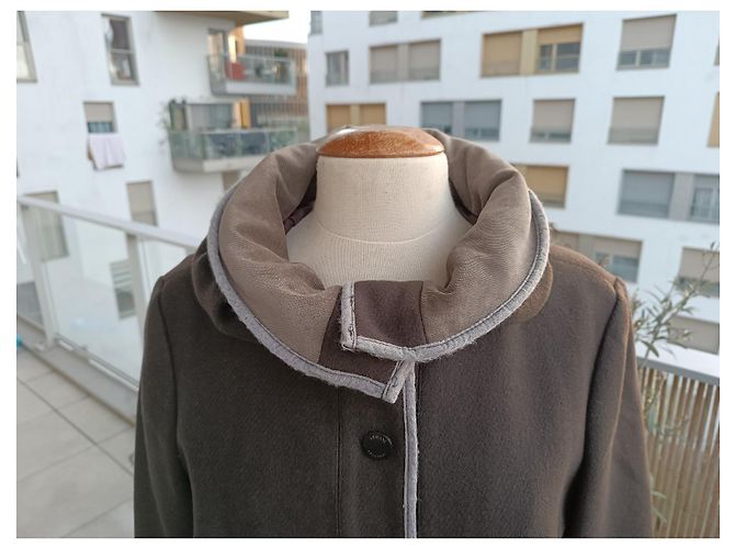 Chaqueta Armani Collezioni marrón de lana con capucha Castaño - vista 3