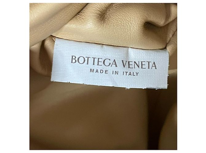 Bottega Veneta Mini Pouch 20 Borsa a Tracolla in Pelle di Vitello Gialla Giallo - vista 5