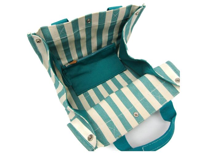 Hermès Bolsa tote de lona feminina Hermes Cannes Verde Fora de branco - vista 3