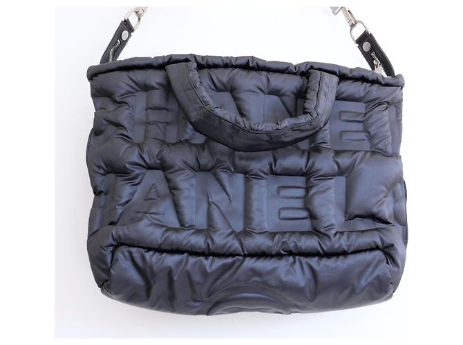 Bolsa tote de nylon acolchoado com logo Chanel Azul marinho - vista 3