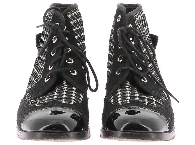 Botines Chanel T.EU 38.5 Cuero Negro - vista 4