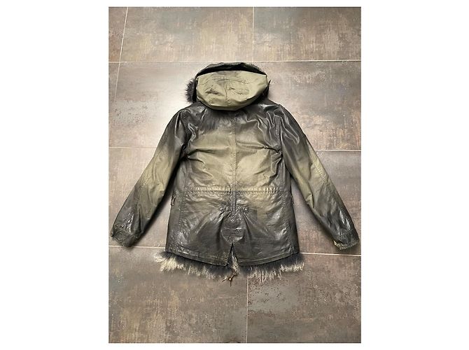 Parka Mr and Mrs Furs Caqui de Algodão com Colete de Carneiro da Mongólia - vista 4