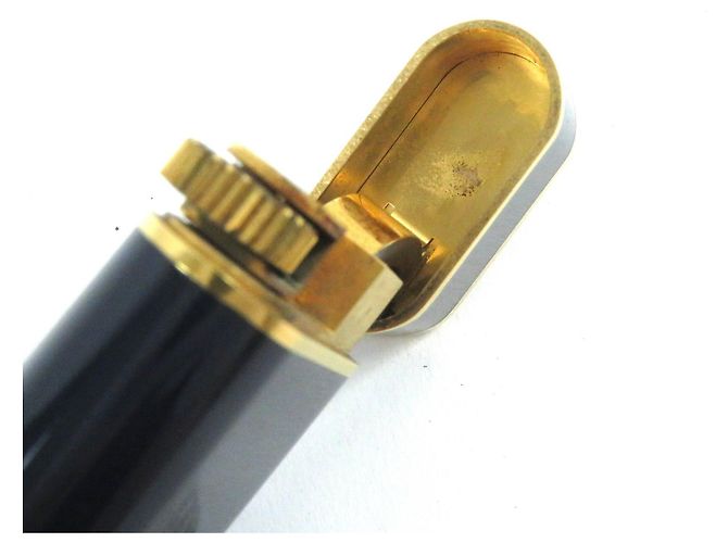 Cartier Lacquer Oval Logo Gaslighter Navy Gold Golden - view 9