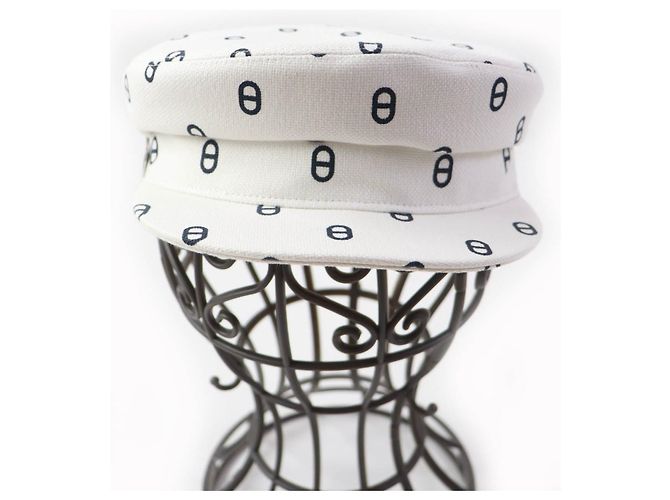 Hermès Cappello in cotone e poliuretano HERMES Vauban bianco e blu navy - vista 2