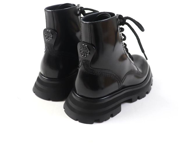 Alexander McQueen Leather Lace-up Boots Black - view 3