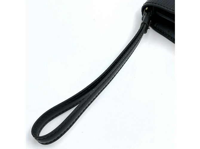 Borsa Clutch Pochette Serie Dragonne di Louis Vuitton Nero - vista 5