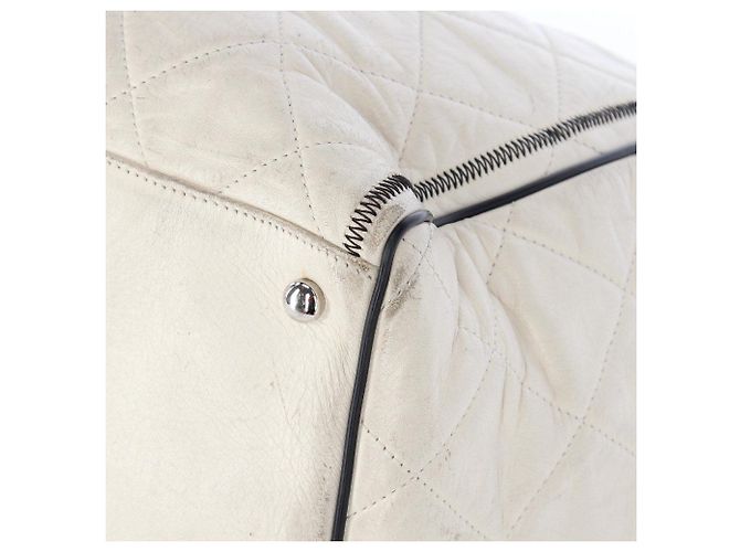 Chanel Beiger Matelassé Leder Tote - 2000er - Ansicht 6