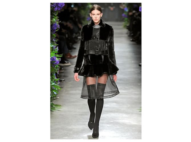 Falda de Tul de Cuero Givenchy Otoño 2011 FR40 Cuero Negro UK12 US10 - vista 3