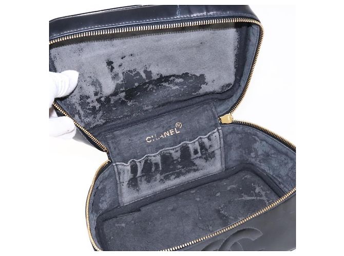 Vanity CHANEL COCO Marca pochette da trucco Pelle verniciata Nera Oro CC Auth 94464 Nero D'oro - vista 16