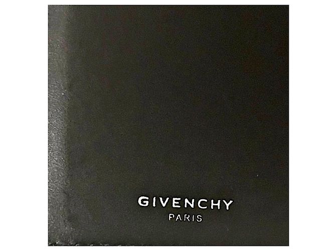 Authentic Givenchy Dragon Motif Card Holder Grey - view 6