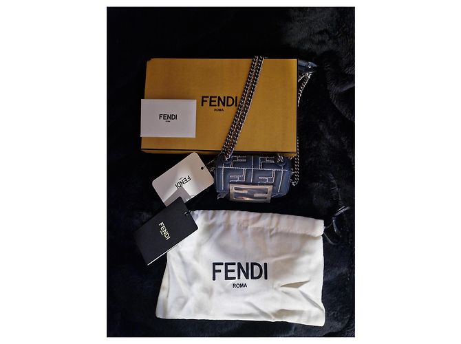 Borsa Fendi Nano Baguette Bianco Blu - vista 2