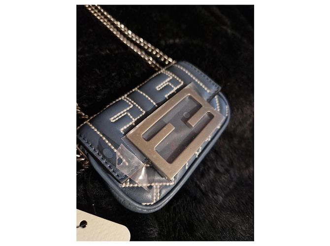 Borsa Fendi Nano Baguette Bianco Blu - vista 4