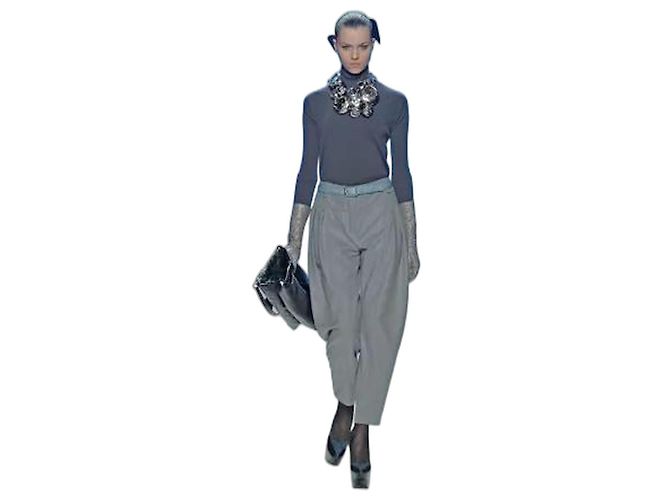 Suéter ajustado gris de Louis Vuitton otoño 2008 diseñado - vista 2