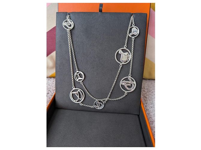 Hermès Reiterhalskette Silber 35" Lange Belcherkette Hufeisen Silberne Hardware Silber Hardware - Ansicht 11