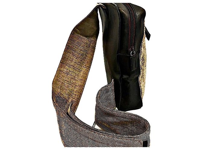 Echtes Prada 99 AW Archive Canvas- und Leder-Brusttasche Mini-Bodybag Grau - Ansicht 4