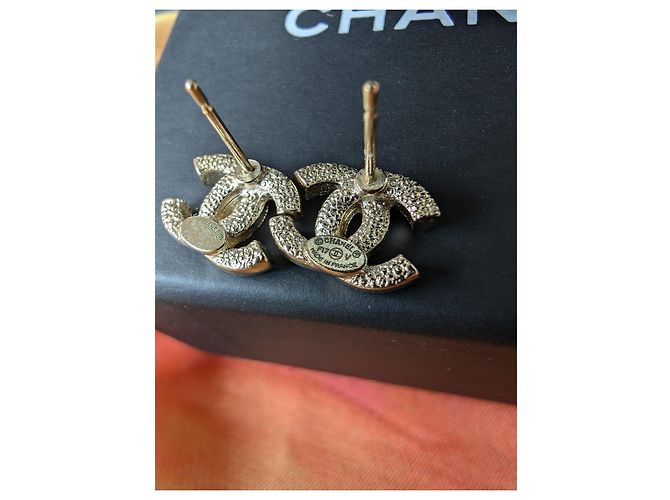 Chanel CC F17V Logo Cristallo GHW Coco Mark Orecchini Mini Classici Scatola D'oro - vista 9