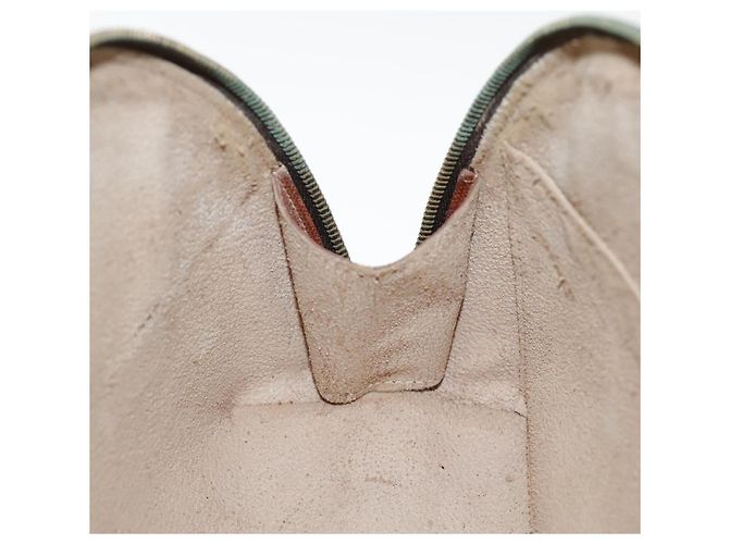 LOUIS VUITTON Pochette Cosmética Demi Ronde Monogram M47520 LV Auth 94328 - vista 11