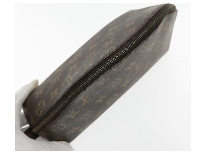 LOUIS VUITTON Pochette Cosmética Demi Ronde Monogram M47520 LV Auth 94328 - vista 5