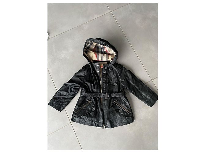 Imperméable Burberry noir avec capuche Taille 2 ans - vue 2