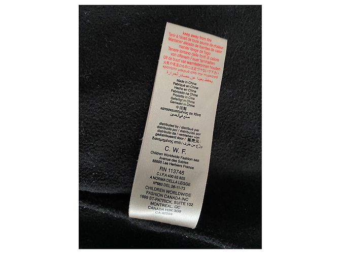 Imperméable Burberry noir avec capuche Taille 2 ans - vue 6