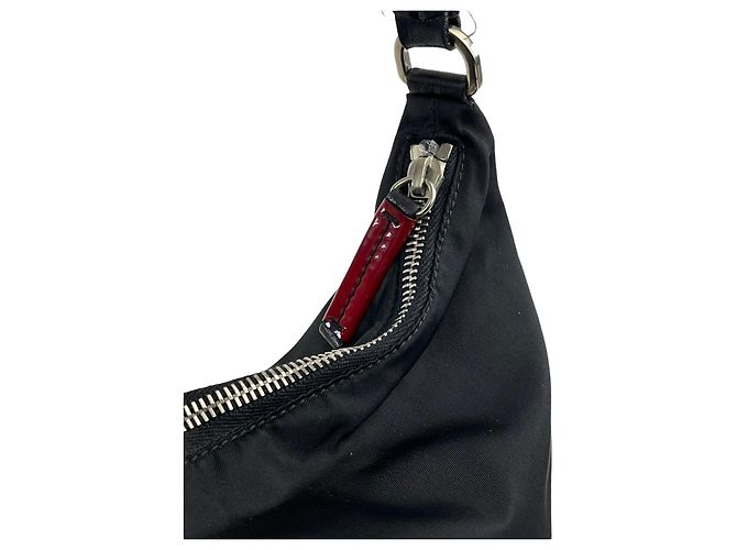 Saffiano Prada Tessuto Collector Re-Edition Baguette Nylon e Pelle Nera - vista 2