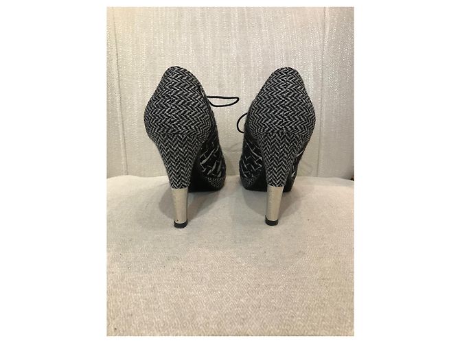 Stivaletti CHANEL T.EU 37.5 Tessuto Nero - vista 5
